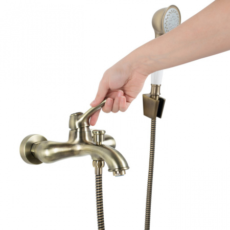 Смеситель IDDIS OLDIE OLDBR00i02 для ванны и душа 