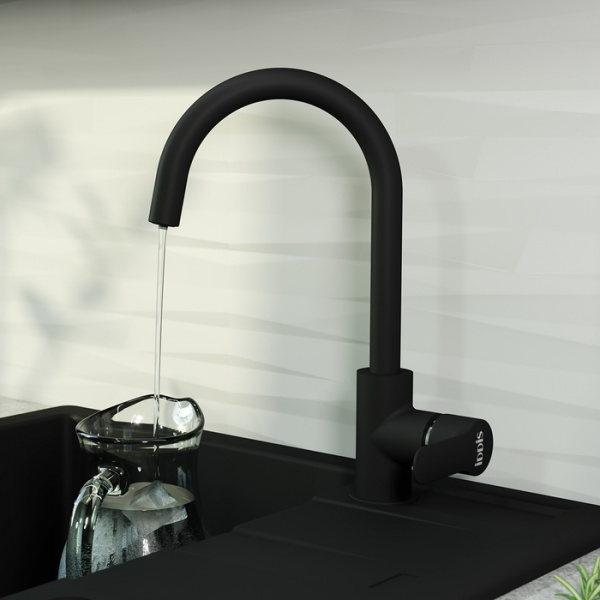 Смеситель IDDIS CUBA CUBBLFJi05 для кухонной мойки  Смеситель IDDIS CUBA CUBBLFJi05 для кухонной мойки